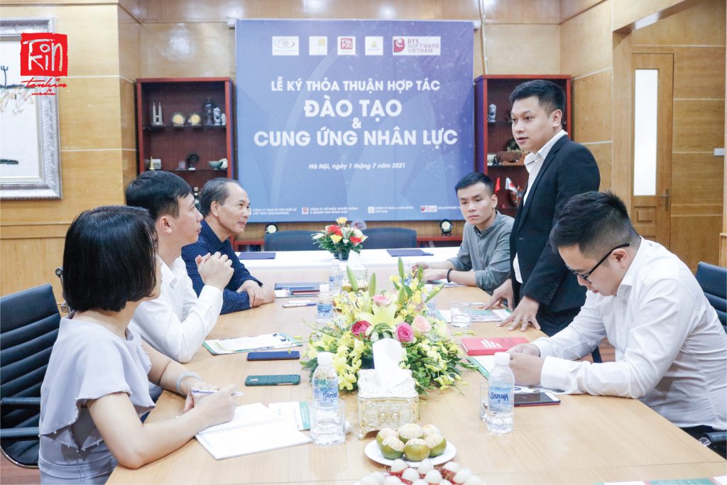 hocj-baj-trong-tay-01-1024x683-1