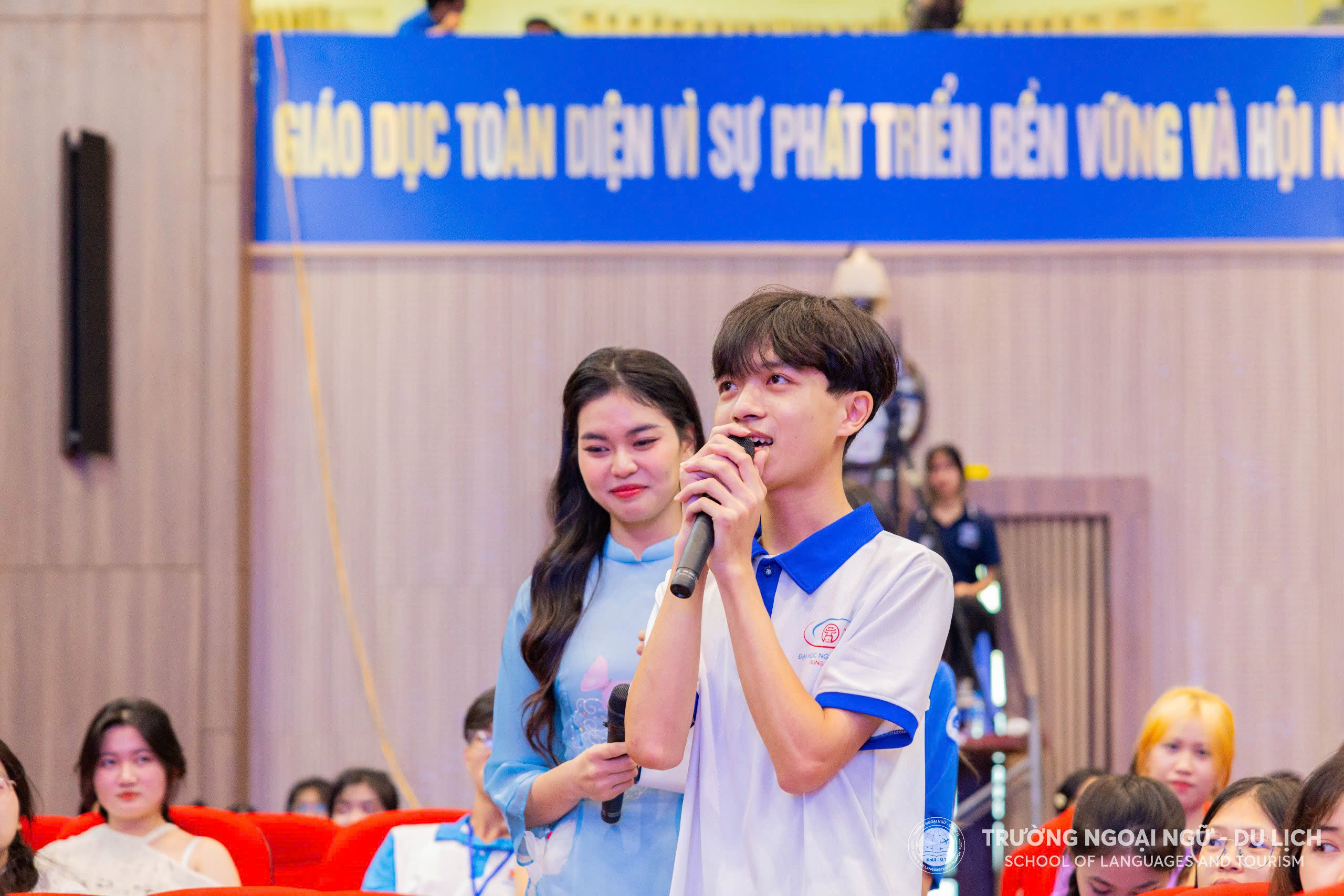 Bạn Nguyễn Đăng Đạo (sinh viên K22, Khoa Ngôn ngữ và Văn hóa Hàn Quốc)