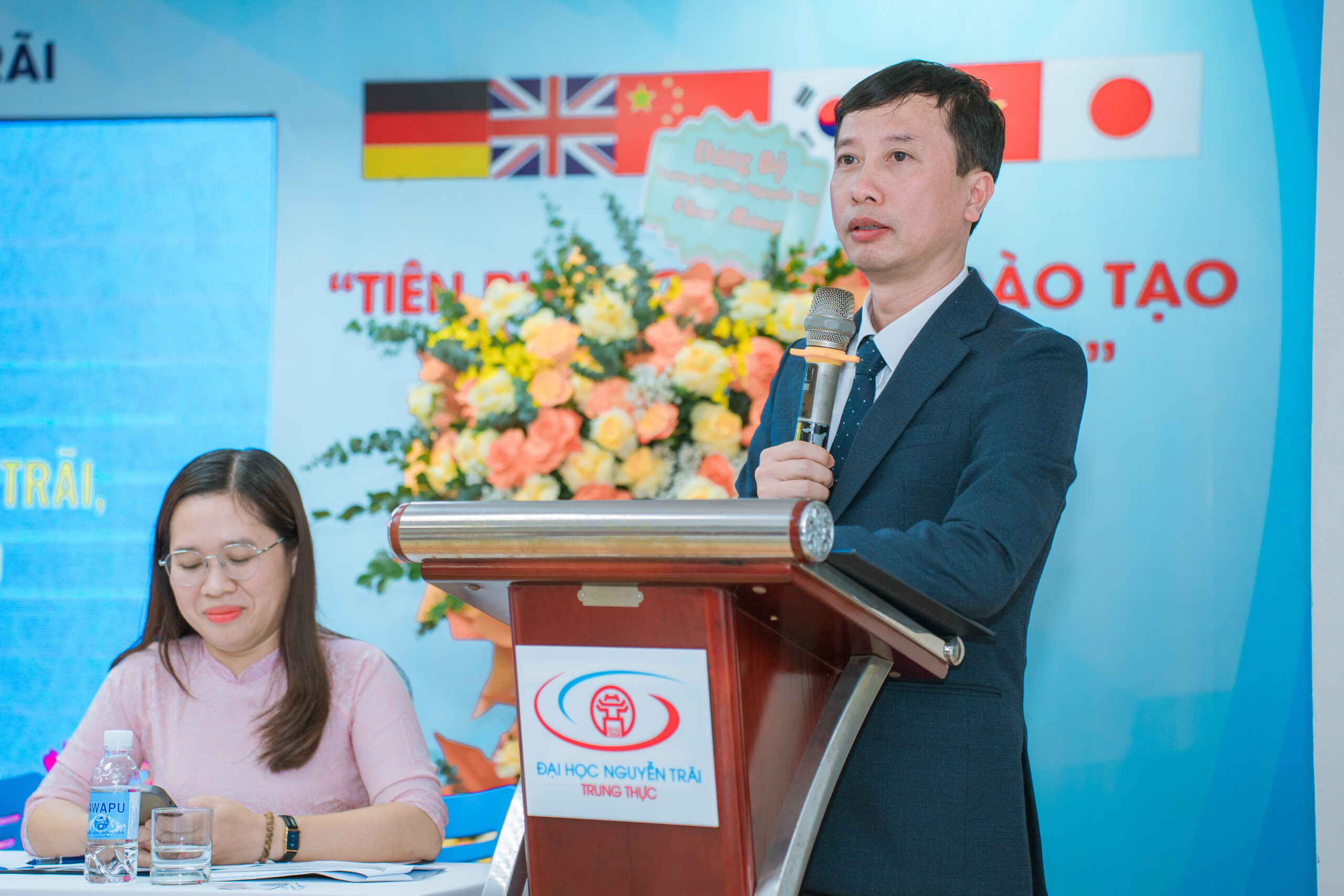 Đ/c Trần Văn Tuyến - Phó Chủ tịch Công đoàn Trường Đại học Nguyễn Trãi